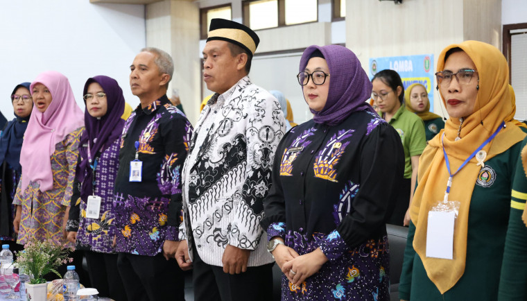 Wakil Bupati Tangerang membuka HUT Ke-75 IGTKI PGRI dan Workshop Kompetensi Guru TK, fokus pada pengembangan pendidikan anak usia dini.