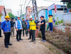 Pilar Tinjau Langsung Titik Banjir di Rawa Buntu Tangsel, Komitmen Prioritaskan Penanganan Sampai Tuntas