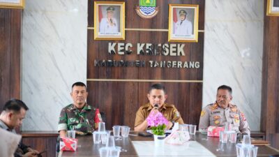 Kecamatan Kresek luncurkan program pertanian produktif "satu desa satu hektar" untuk tingkatkan ketahanan pangan. Sinergi untuk masa depan!