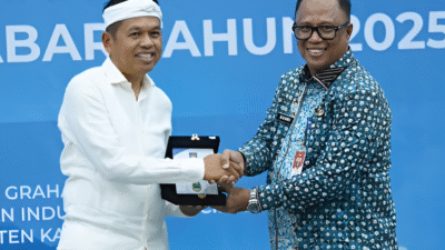 Gubernur Jawa Barat, Dedi Mulyadi, meresmikan program JIDA 2025 untuk meningkatkan literasi dan kompetensi digital masyarakat.