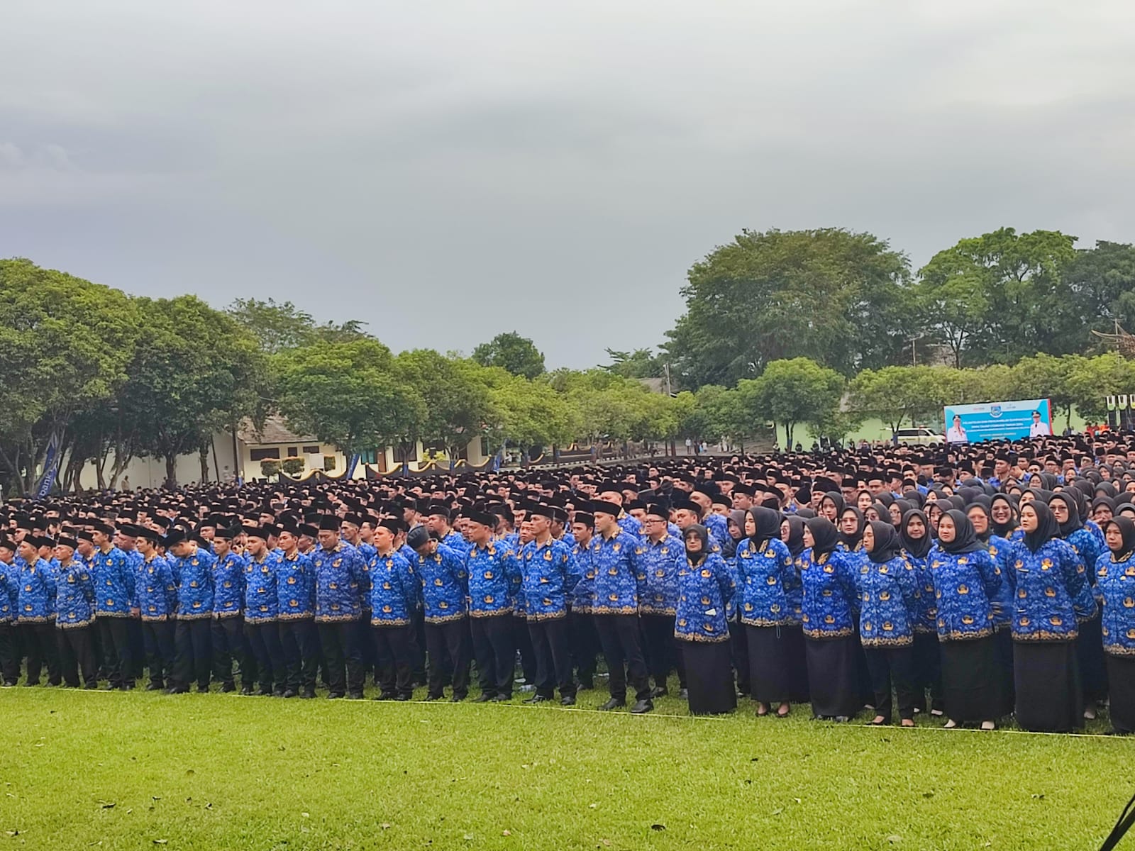 Benyamin Davnie lantik 6.153 P3K di Tangsel, sebut penantian para TKS terbayar dan kontrak kerja berlaku hingga 5–6 tahun ke depan.