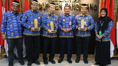 TP2DD meraih tiga penghargaan di Digiwara Award 2025 dan menyusun Roadmap ETPD 2025-2027 untuk meningkatkan layanan digital.