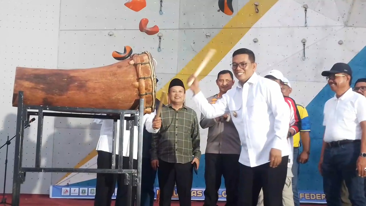 Gubernur Banten Buka Kejurnas Panjat Tebing KU 2025