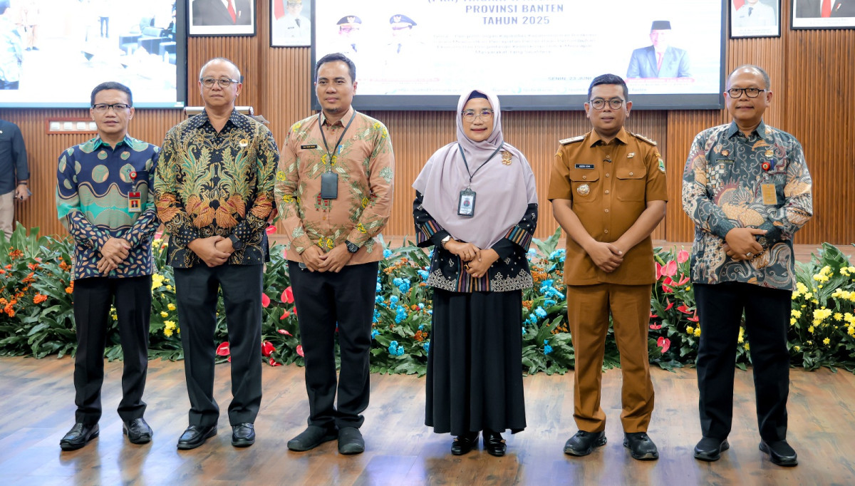 Gubernur Banten Andra Soni dorong ASN jadi pemimpin cerdas dan teladan dalam PKN Tingkat II Pemprov Banten Tahun 2025 di Pandeglang.