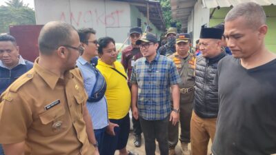 Pemkot Tangsel bongkar 40 bangunan liar di Roxy Ciputat karena penyalahgunaan lahan untuk hiburan malam dan kegiatan ilegal lainnya.
