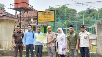 Kejari Kabupaten Tangerang berhasil ambil alih aset daerah senilai Rp1,1 miliar yang dikuasai warga selama 15 tahun di Panongan.