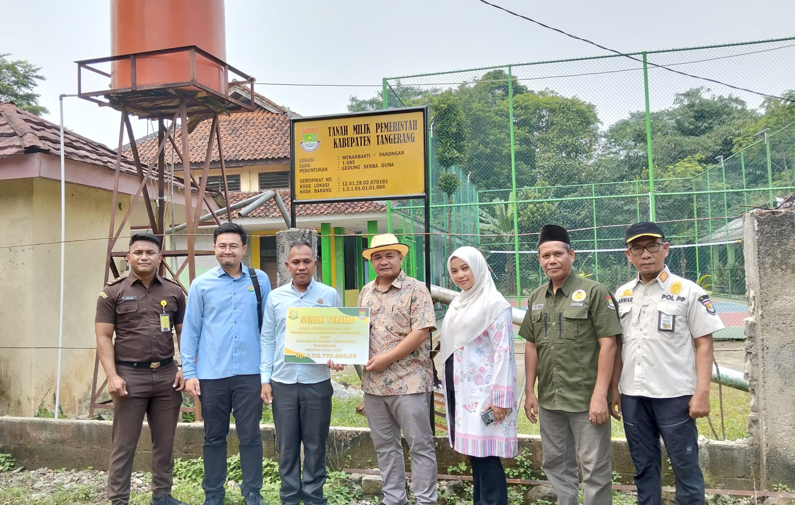 Kejari Kabupaten Tangerang berhasil ambil alih aset daerah senilai Rp1,1 miliar yang dikuasai warga selama 15 tahun di Panongan.