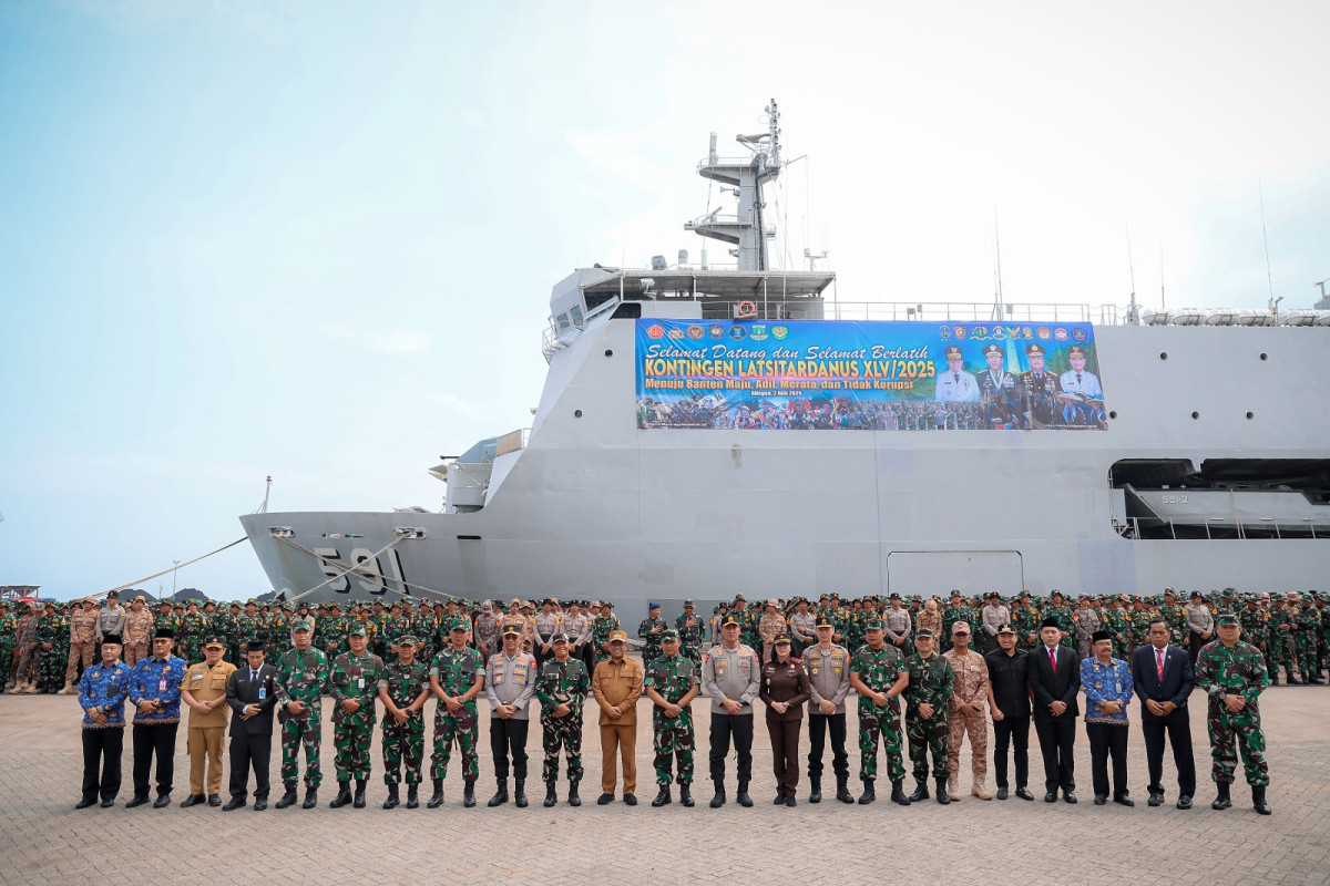 Ikuti Upacara Penyambutan Peserta Latsitarda Nusantara ke-45 di Provinsi Banten yang dipimpin oleh Gubernur Andra Soni.