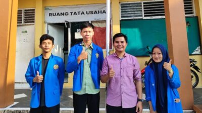 Mahasiswa Unpam kembangkan sistem absensi guru berbasis QR Code di SMK Syadam, hadirkan solusi digital efisien untuk dunia pendidikan.