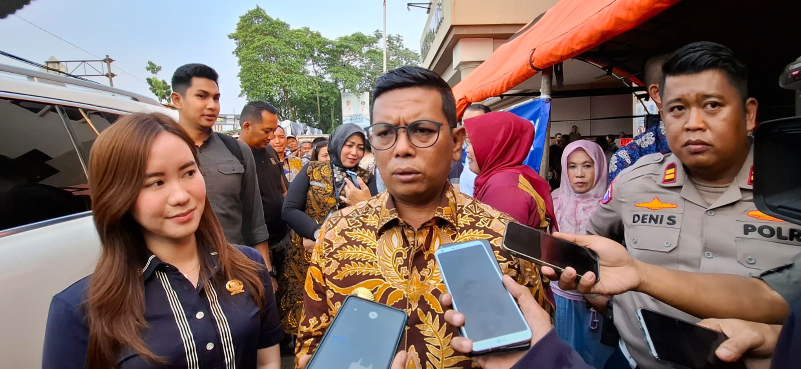 Program pemutihan pajak kendaraan Banten resmi diperpanjang hingga 31 Oktober 2025, merespons tingginya antusiasme dan keterbatasan layanan.