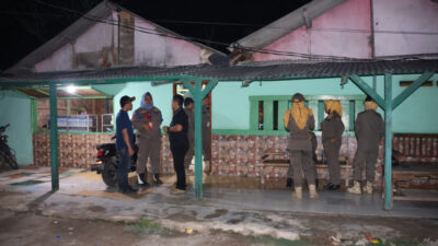 Satpol PP Kabupaten Tangerang melaksanakan operasi penyakit masyarakat untuk menanggulangi praktik prostitusi terselubung.