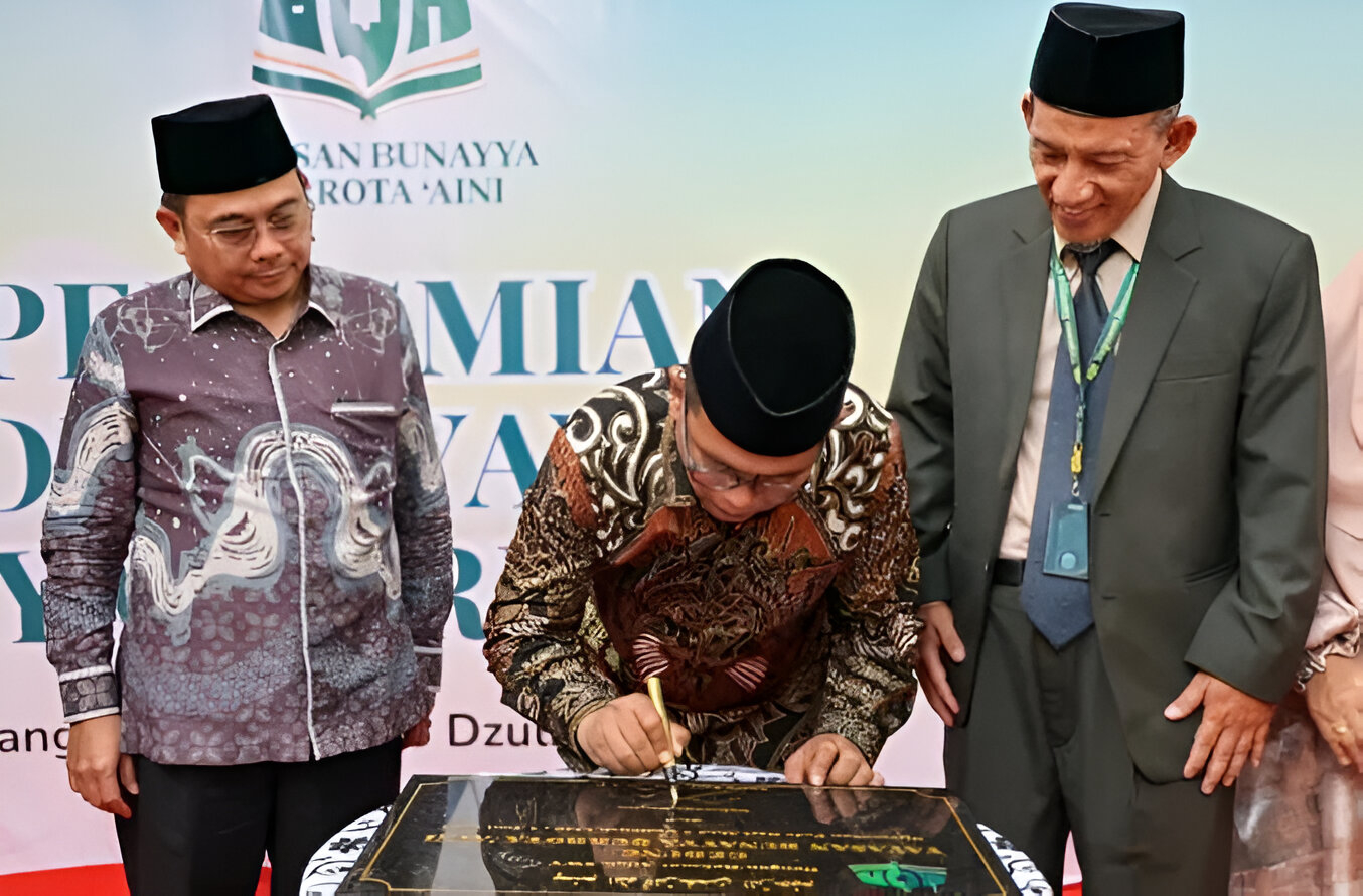 Gubernur Banten, Andra Soni, meresmikan gedung baru SDIT Bunayya Qurrota’aini di Kota Serang, menekankan pentingnya pendidikan berkualitas.