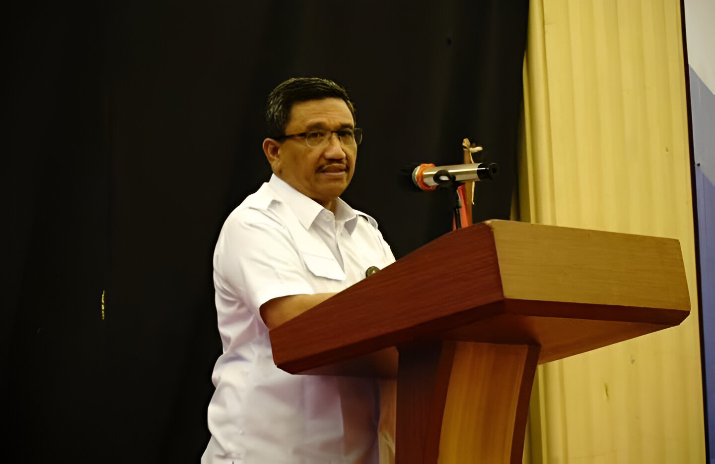 Sekretaris Daerah Kabupaten Pandeglang, H. Ali Fahmi Sumanta, meninggal dunia pada 9 Juni 2025 setelah menjalani perawatan intensif.