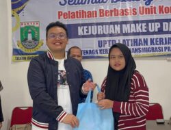 Abraham dan Disnakertrans Banten Dorong Kemandirian Perempuan Melalui Pelatihan Tata Rias