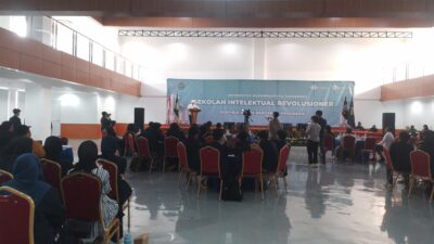 BEM UMT Gelar Kegiatan Sekolah Intelektual Revolusioner, Wagub: Saya Dorong Mahasiswa Kritis dan Progresif