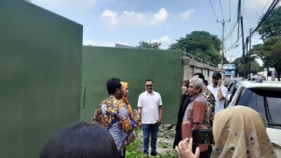 Li Sam Ronyu gagal dalam gugatan praperadilan. PN Tangerang menetapkan status tersangka kasus pemalsuan dokumen tanah tetap berlaku.