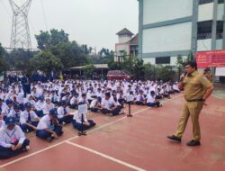 Dindik Tangsel Tinjau Hari Pertama MPLS di SMPN 8, Pastikan Siswa Baru Beradaptasi