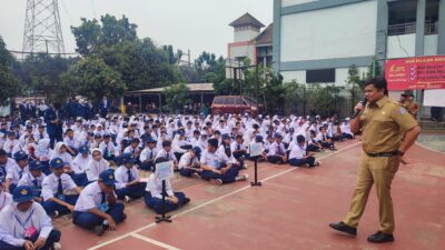 Dindik Tangsel pantau langsung MPLS 2025 di SMPN 8, pastikan siswa baru beradaptasi dan terima pendidikan karakter sejak awal.
