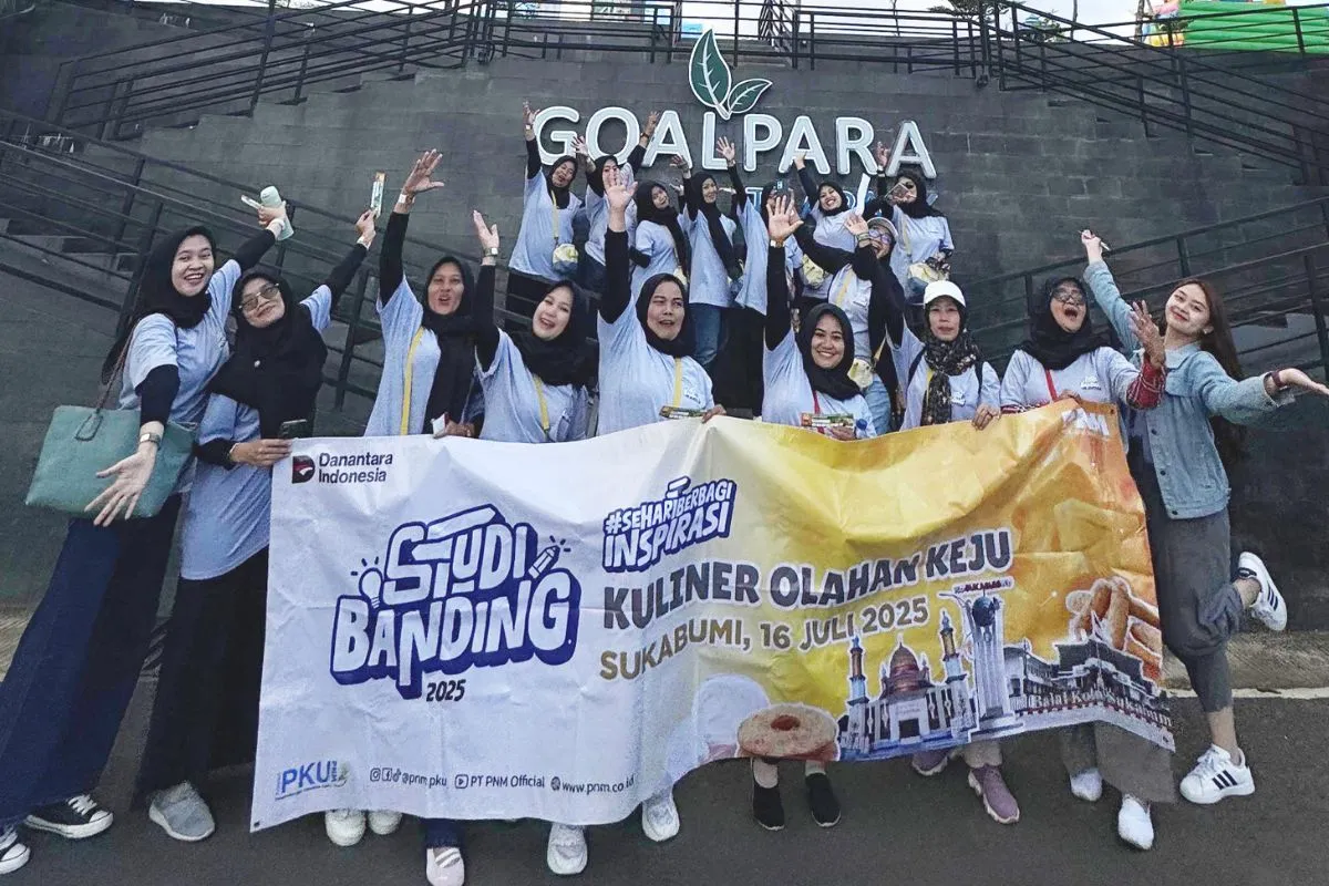 PT Permodalan Nasional Madani (PNM) melalui divisi Pengembangan Kapasitas Usaha (PKU) memberikan pemberdayaan dan apresiasi kepada nasabah Mekaar dengan menggelar kegiatan Studi Banding Olahan Keju di Sukabumi. Selasa (22/07/2025)