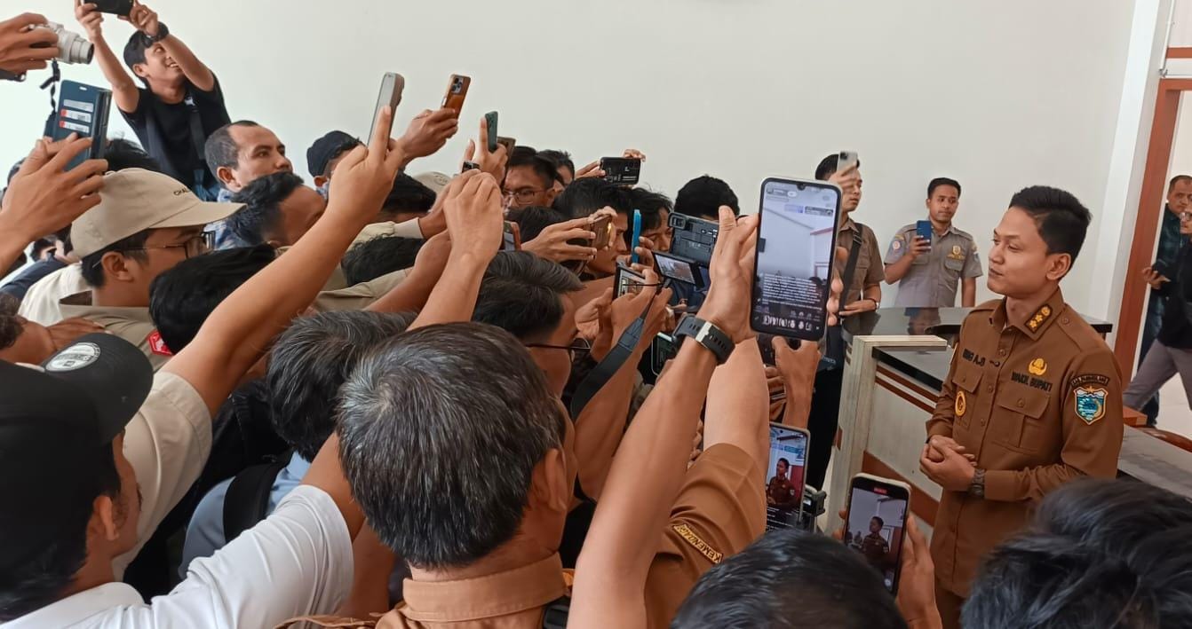 Pemkab Pandeglang jalin kerjasama dengan Pemkot Tangsel untuk perbaikan TPA Bangkonol dan penerapan sistem sanitary landfill.