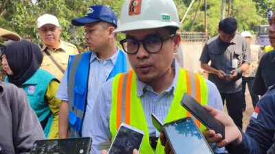 Tangsel buang 500 ton sampah per hari ke TPA Bangkonol Pandeglang mulai Agustus, kompensasi disiapkan untuk warga.