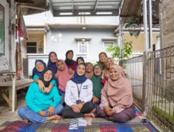 Dari ibu rumah tangga jadi pemimpin keluarga bersama PNM Mekaar