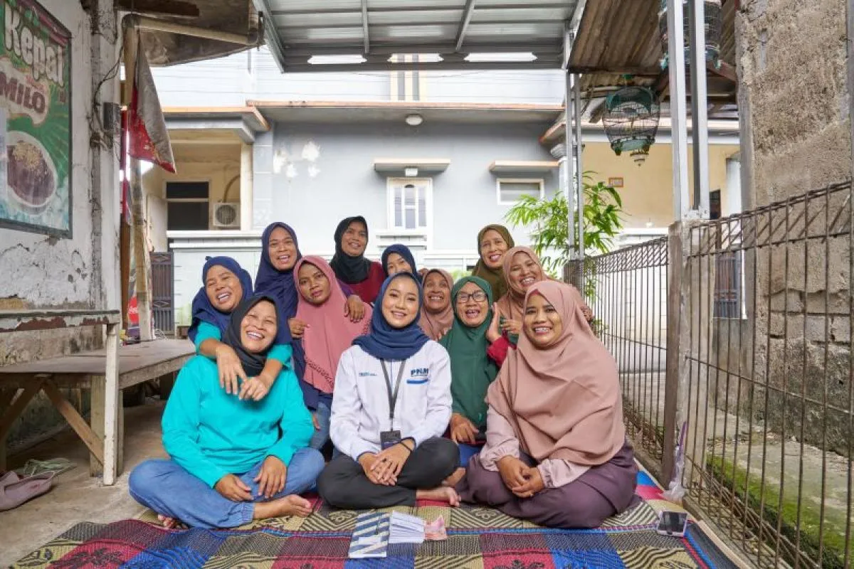 Dari ibu rumah tangga jadi pemimpin keluarga bersama PNM Mekaar