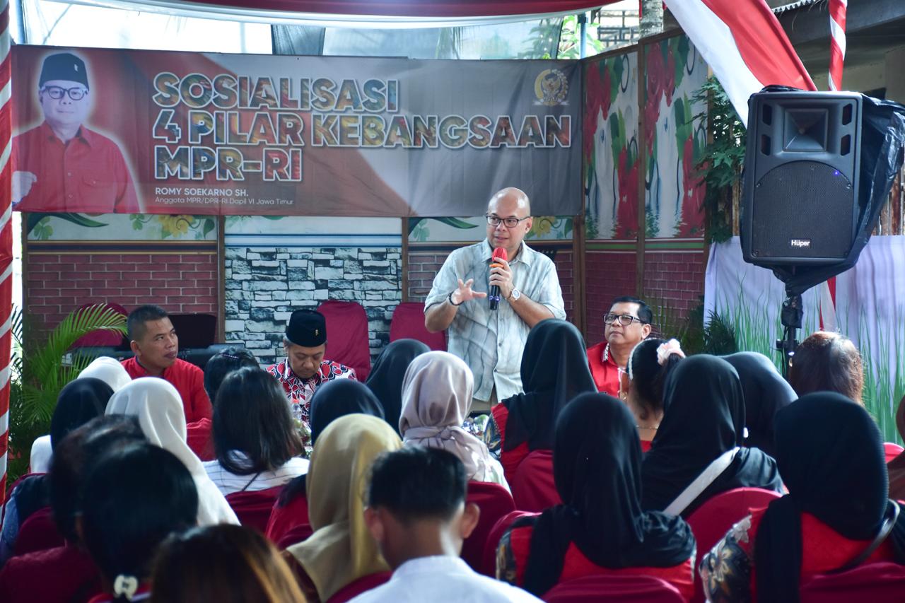 Anggota MPR RI, Romy Soekarno, S.H., melaksanakan Sosialisasi Empat Pilar MPR RI di Kota Blitar. Minggu (29/06/2025).