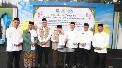 Pemkot Tangerang luncurkan Mualaf Center dan salurkan Rp100 juta untuk mualaf lewat Program Bermuara di Festival Al-A’zhom 2025.
