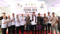 Bupati Tangerang hadiri Festival Batik di Kampung Budaya Kemuning, dukung pengrajin lokal dan dorong pemakaian batik khas daerah.