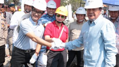 Bupati Tangerang resmikan pembangunan rumah layak huni di Tanjung Kait, kolaborasi dengan Prudential dan Habitat for Humanity Indonesia.