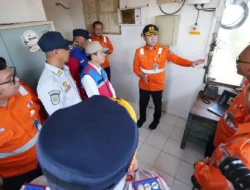 Dorong Keselamatan di Perlintasan Sebidang, KAI dan DJKA Uji Coba Panic Button di Semarang