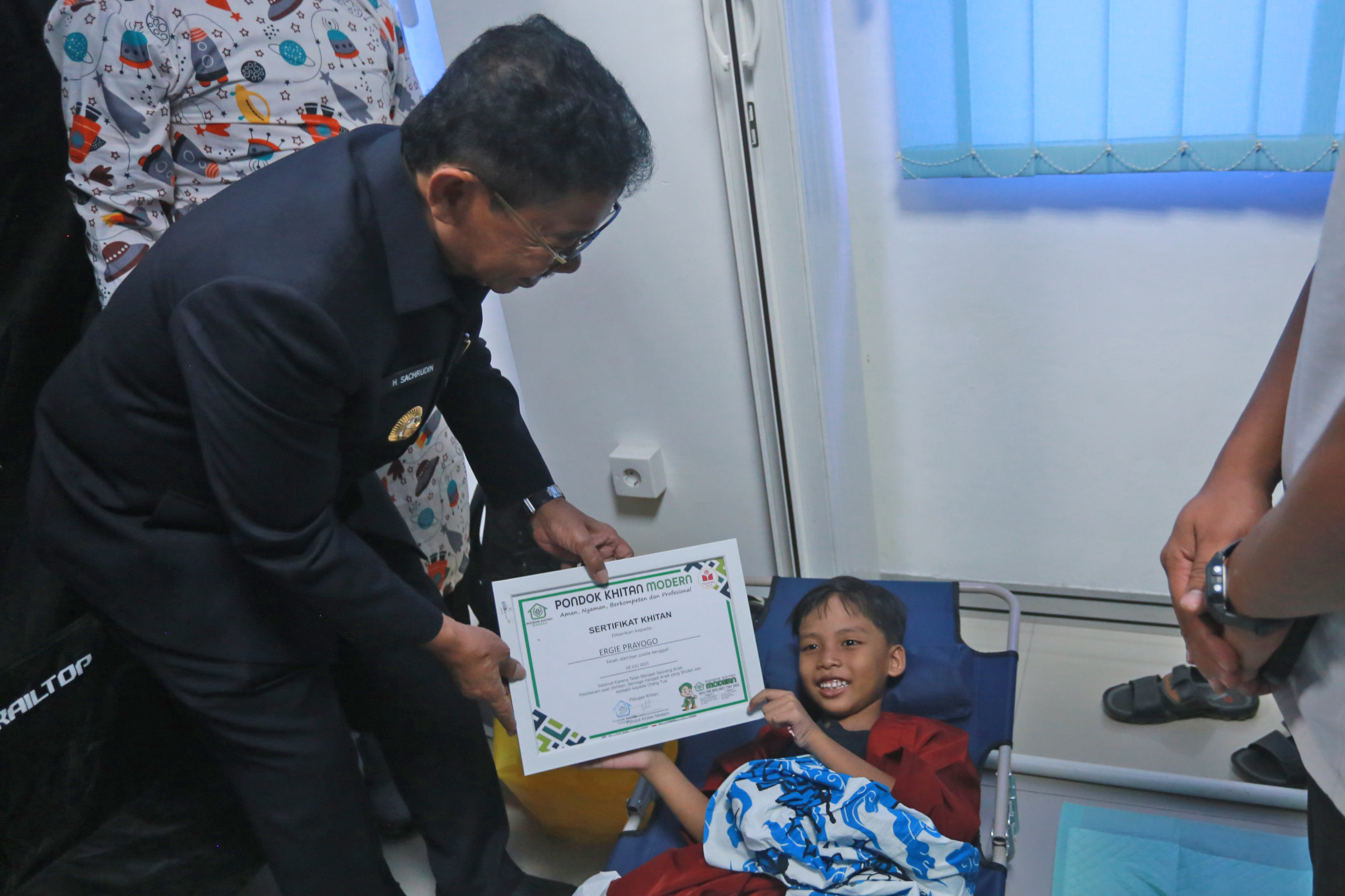 Dukung Kota Sehat dan Layak Anak, Pemkot Tangerang Bersama PT Mayora Gelar Sunatan Massal