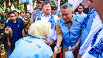 Wali Kota Tangsel hadiri peluncuran 54 Koperasi Merah Putih di seluruh kelurahan, dorong penguatan ekonomi kerakyatan berbasis warga.