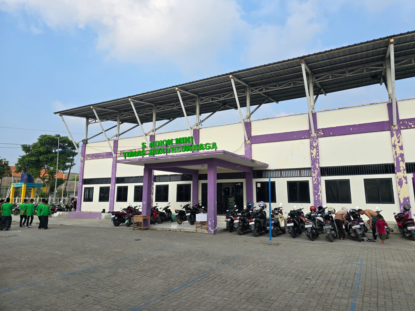 Kejari Kabupaten Tangerang selamatkan aset Stadion Mini Teluk Naga senilai Rp6,3 miliar yang sempat dikuasai warga selama 10 tahun.