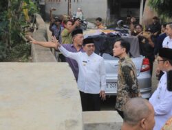 Didampingi Wali Kota, Wapres Gibran Soroti Penanganan Banjir Kali Angke