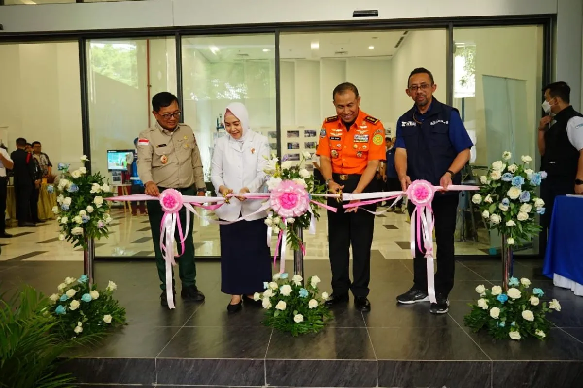 PT Wijaya Karya Bangunan Gedung (WEGE), melalui Kerja Sama Operasi (KSO) WG-WIKA, dengan bangga mengumumkan rampungnya pembangunan Gedung Pengembangan Sistem Operasional Ina-MHEWS (Indonesia Multi Hazard Early Warning System) di Kantor Pusat Badan Meteorologi, Klimatologi, dan Geofisika (BMKG) Jakarta.