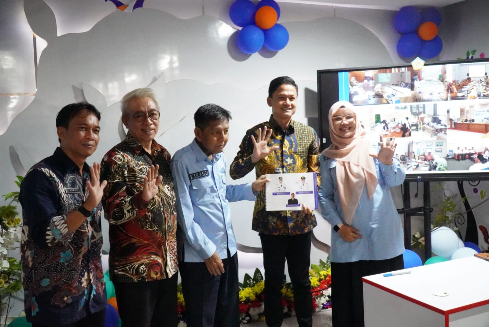 MPP Pandeglang rayakan 5 tahun dengan peningkatan layanan. Kunjungan dan kepuasan publik melonjak, bukti komitmen Pemkab.