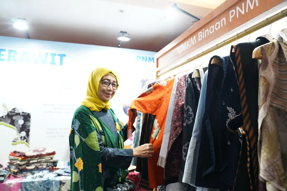 Semangat pemberdayaan tumbuh dari sosok Sri Kartini, nasabah PNM Mekaar yang juga menjadi Ketua Kelompok dan penggerak komunitas di Kampung Madani PNM Magelang.