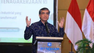 Menaker Tegaskan Hubungan Industrial yang Harmonis Kunci Hadapi Tantangan Ketenagakerjaan