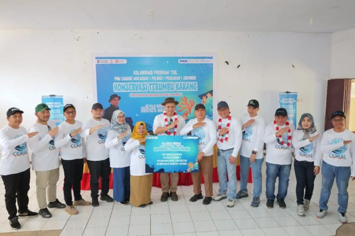 PT Permodalan Nasional Madani (PNM) melalui Program PNM Peduli melakukan Tanggung Jawab Sosial dan Lingkungan (TJSL) melaksanan berupa penanaman terumbu karang di Pulau Barang Lompo, Makassar, sebagai langkah nyata mendukung konservasi ekosistem laut dan keberlanjutan lingkungan.