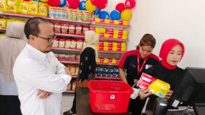 Alfamidi resmikan Alfamidi Class di SMKN 2 Rangkasbitung untuk cetak SDM ritel unggul lewat teaching factory dan program CSR pendidikan.