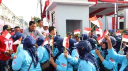 Bupati Tangerang Maesyal Rasyid hadiri HUT RI ke-80 di Desa Cihuni, warga antusias ikuti gerak jalan dan rangkaian lomba kebersamaan.