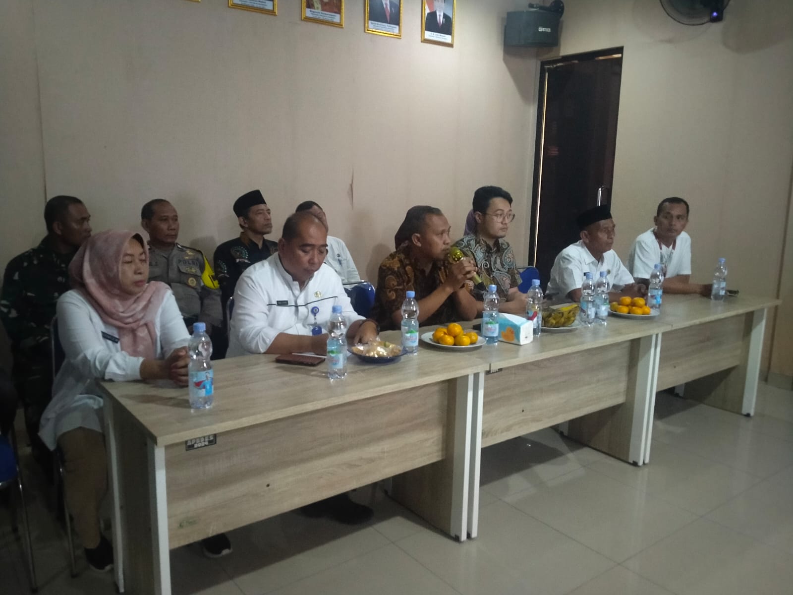 Kejari Kabupaten Tangerang dampingi Desa Karet kelola dana desa secara transparan demi akuntabilitas dan pencegahan penyalahgunaan.