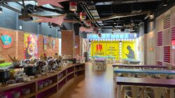Nikmati Famous Karaoke Space di Fame Hotel Gading Serpong: karaoke seru plus sajian kuliner spesial untuk semua kalangan.