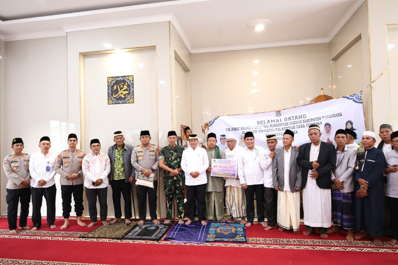 Jumling di Cisoka, Bupati Tangerang Serahkan Bantuan Rp 20 Juta untuk Masjid Hikmatul Falahiyah