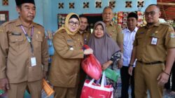 Wabup Tangerang Intan Nurul Hikmah salurkan bantuan bagi 46 KK korban puting beliung di Jambe, ajak warga tingkatkan kesiapsiagaan.