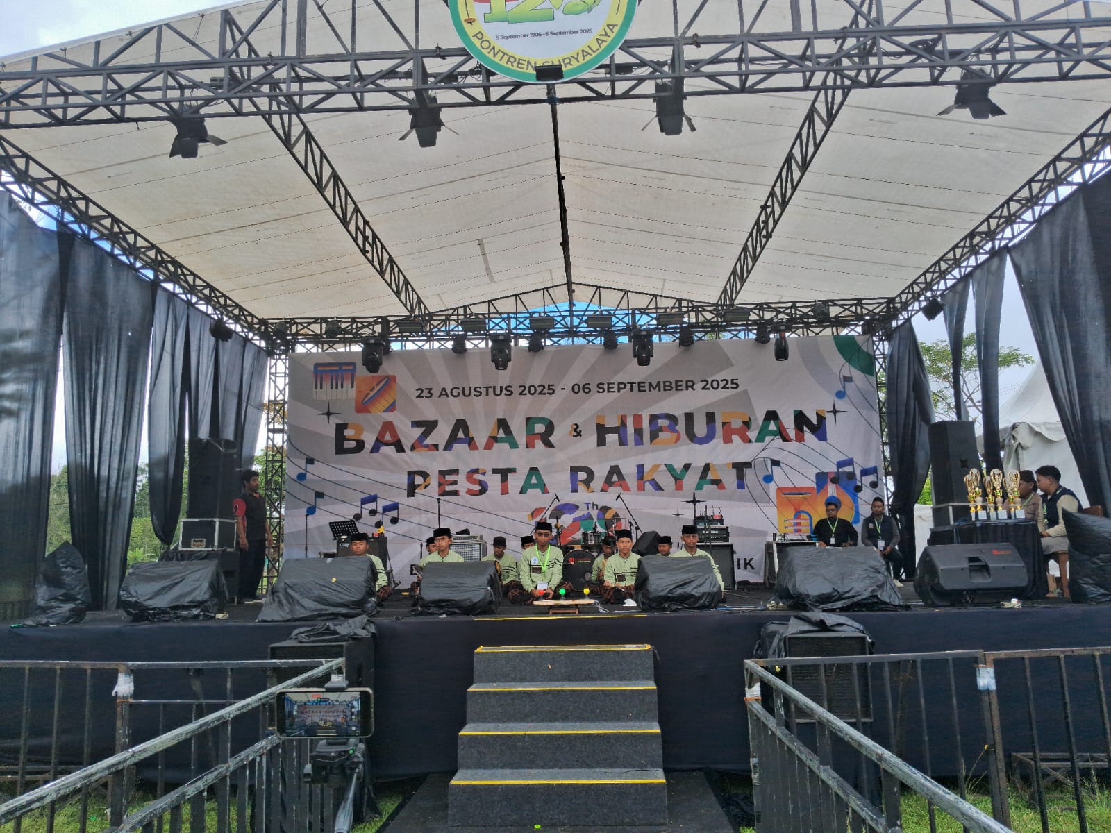 Lomba Hadroh Se-Jawa Barat meriahkan Milad ke-120 Suryalaya, 20 grup bersaing dengan total hadiah Rp12 juta.