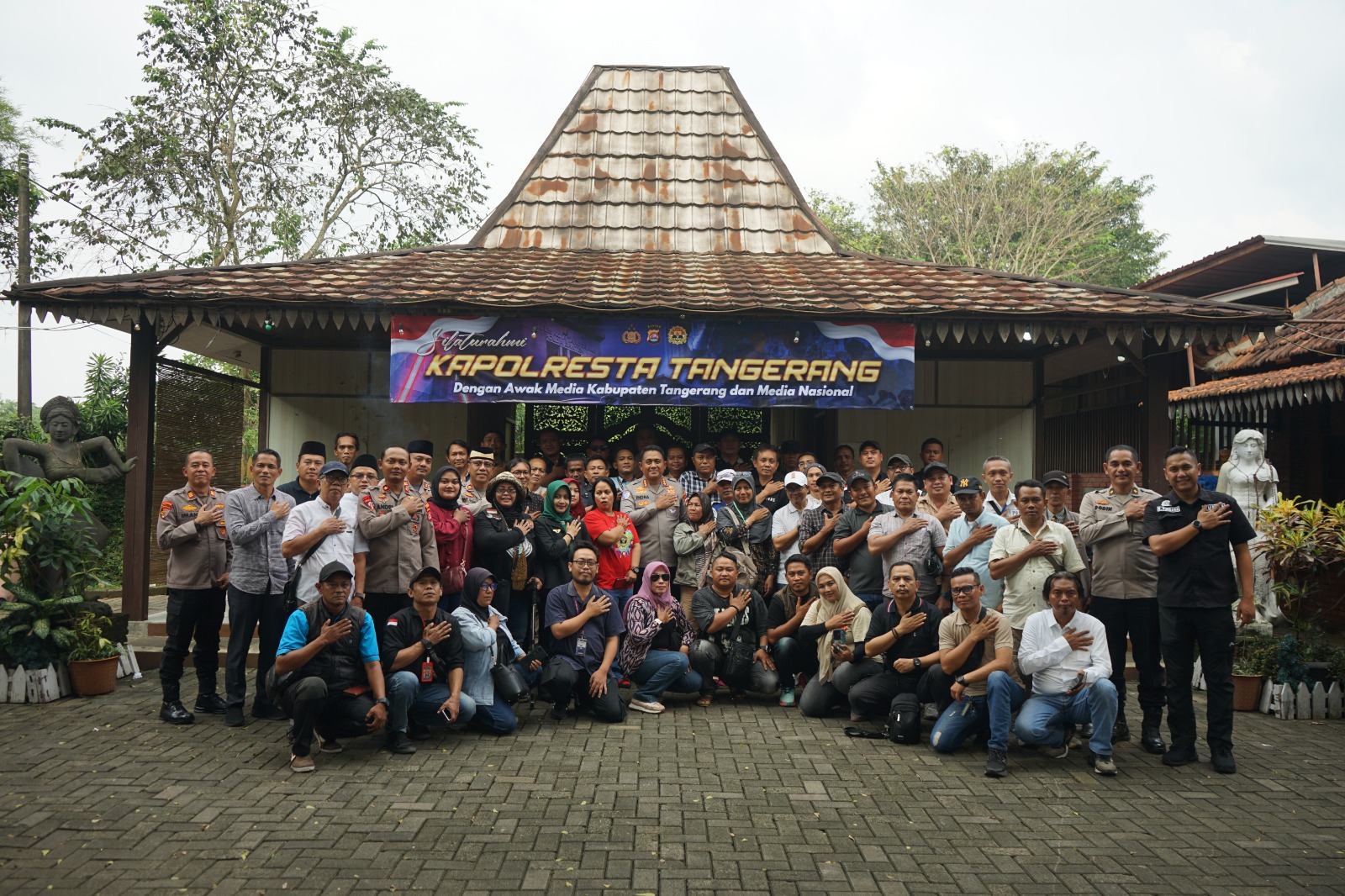 Ngopi Santai dengan Wartawan, Kapolresta Beberkan Strategi Baru untuk Kamtibmas