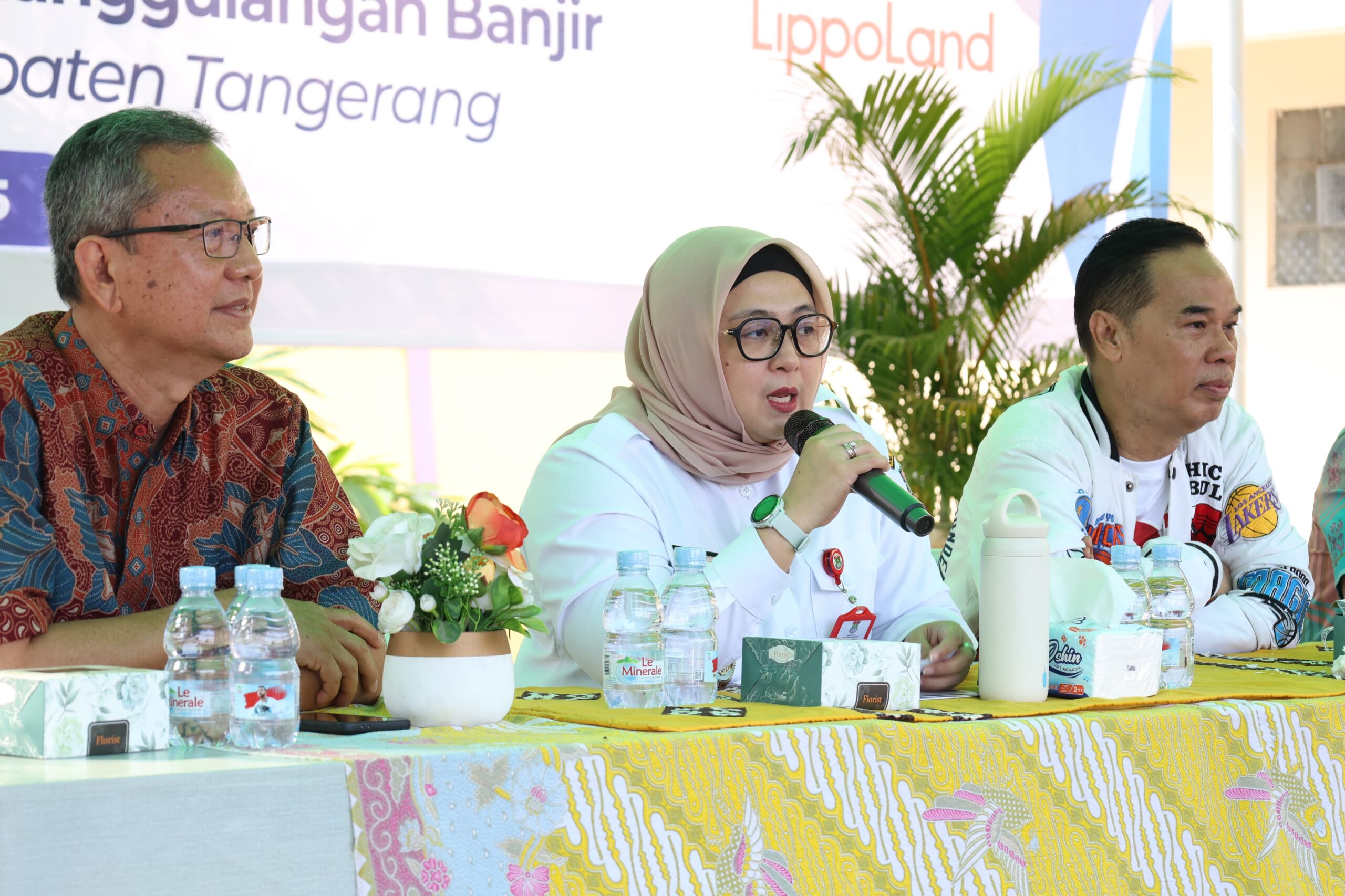 Wabup Tangerang aktifkan kembali Jumat Bersih, dorong gotong royong dan TPS 3R untuk atasi banjir dan sampah di Kelapa Dua.